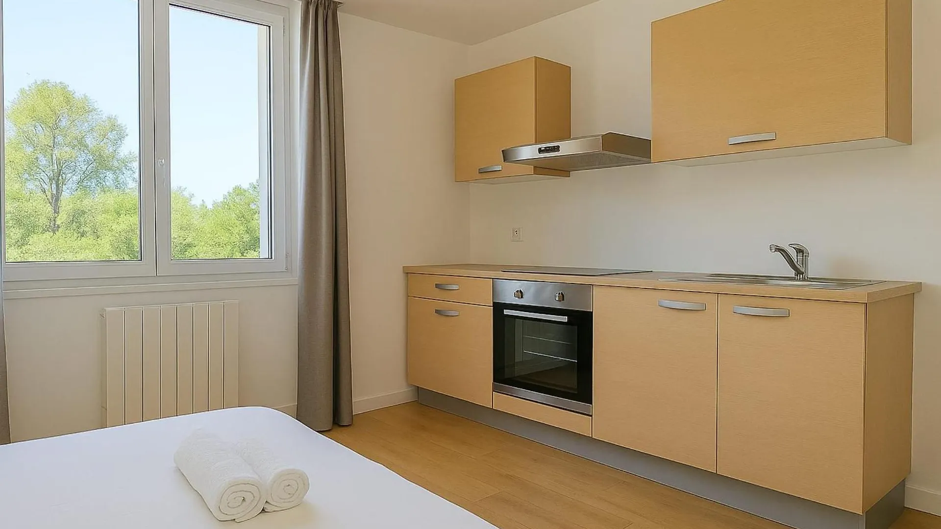 Le Studio Laurent A Sweet Getaway For Two Near Lyon La Mulatière 0*,  Franciaország